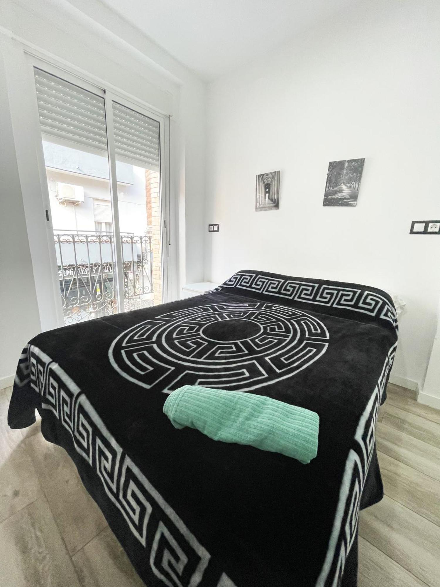 Relax Apartaments 1Min Metro Madrid Exterior photo